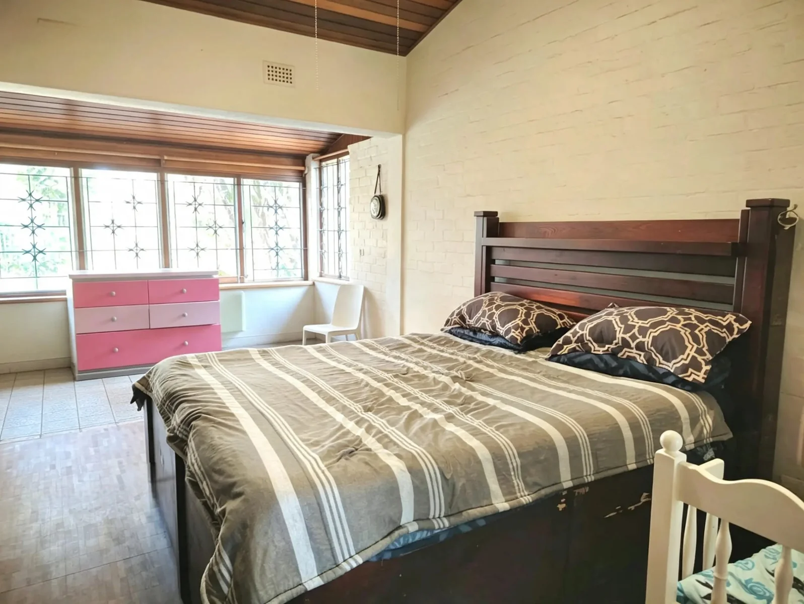 A Place in the Shade – A Must-See family home in Meer En See