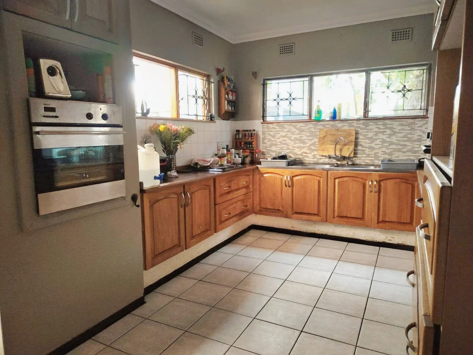 A Place in the Shade – A Must-See family home in Meer En See