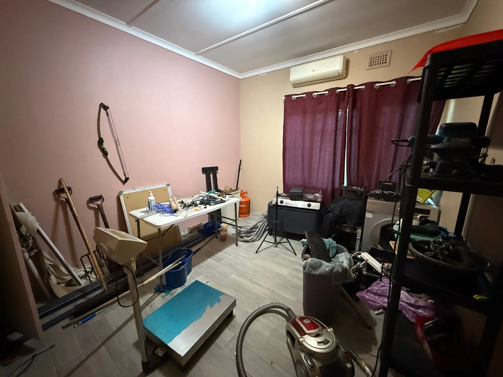 Spacious Property with Large Yard & Renovation Potential