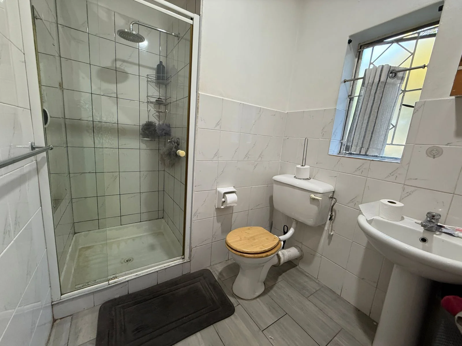 Spacious Property with Large Yard & Renovation Potential