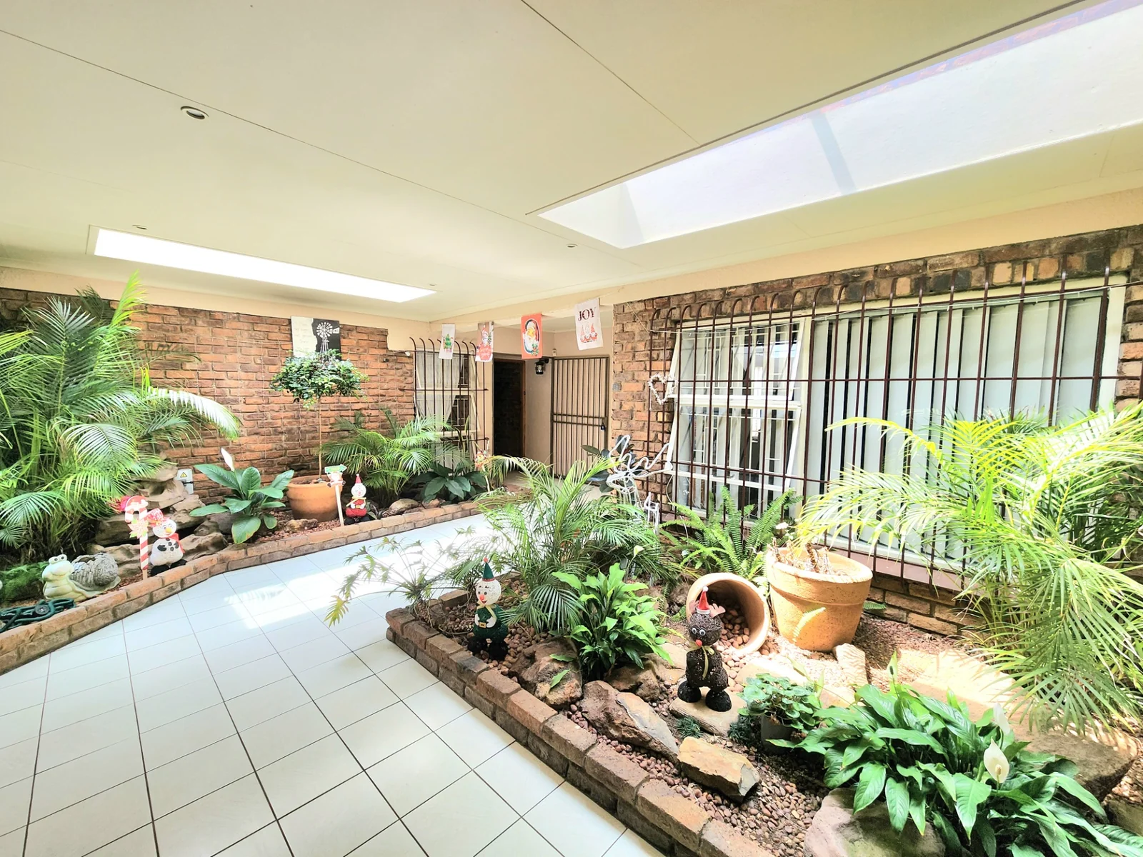 Welcome to Janina Village — secure, spacious family living in the heart of Edleen.