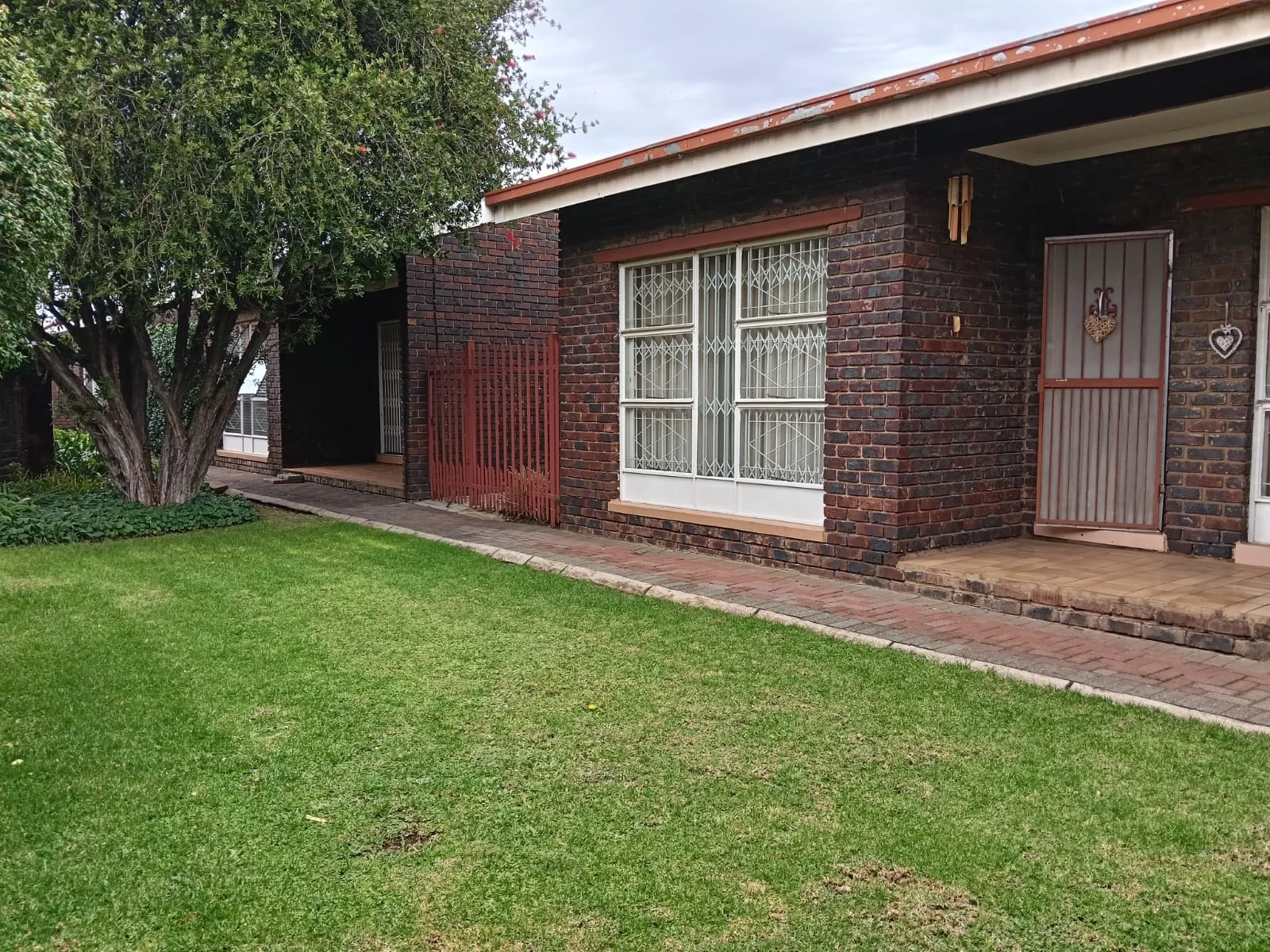 Low Maintenance Town house for sale in popular complex in Three Rivers.