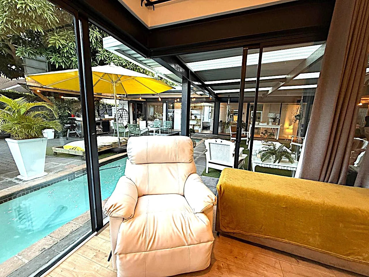 Secret high-end architectural masterpiece