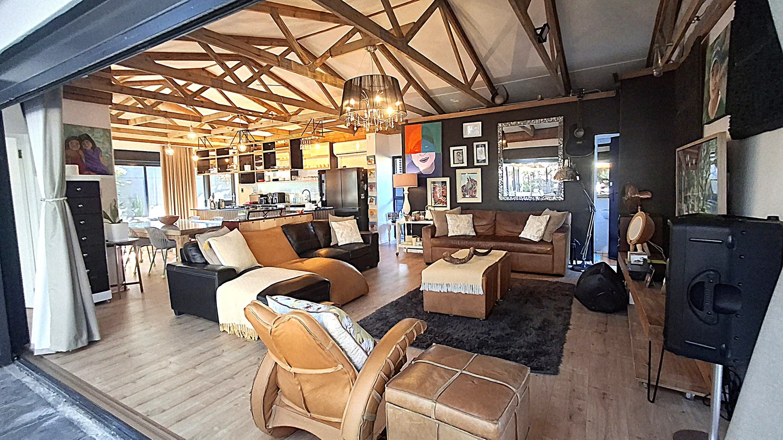 Secret high-end architectural masterpiece