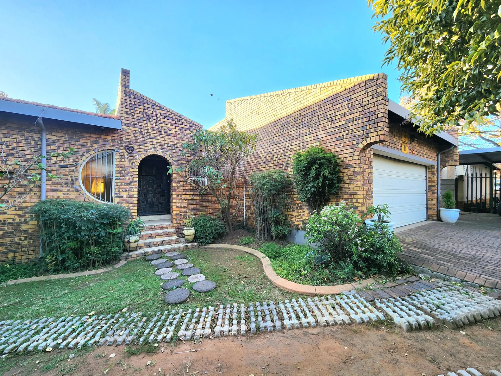 Charming Family Home in Farrarmere