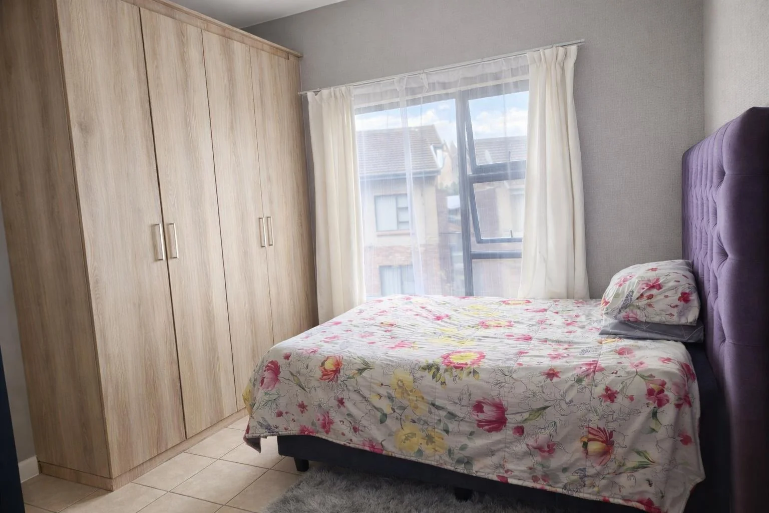 Fabulously maintained unit and Complex, 1st Floor with patio.