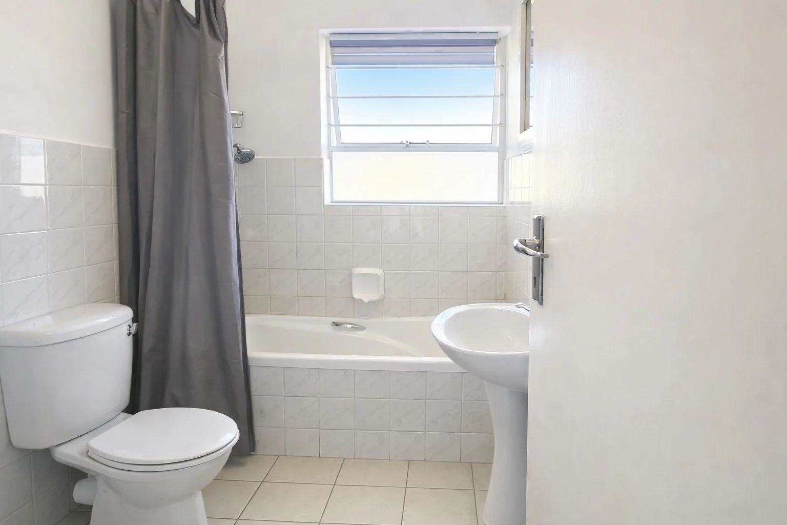 Spacious First Floor Apartment in a Sought-After Tranquil Suburb of Constantia Kloof