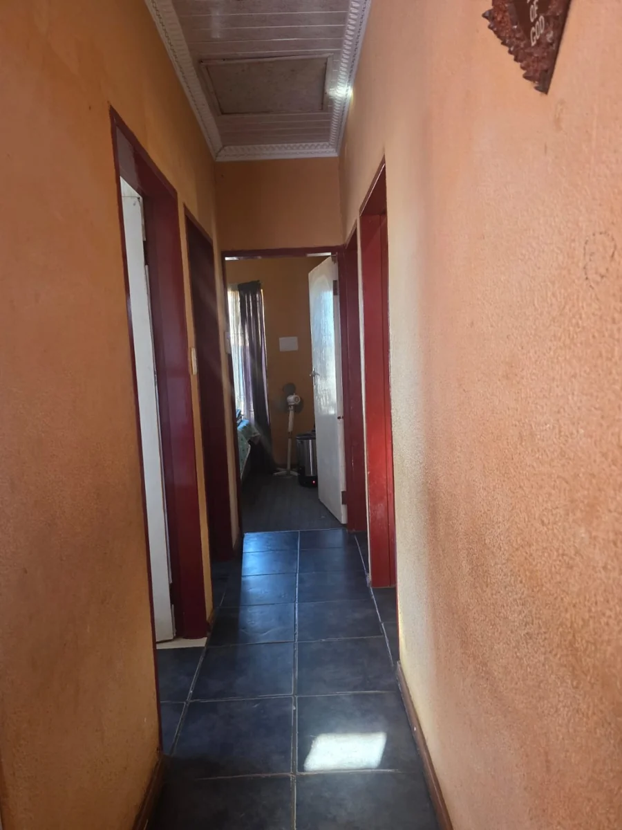 House for Sale Tlhabane West