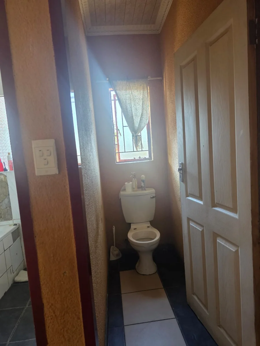 House for Sale Tlhabane West