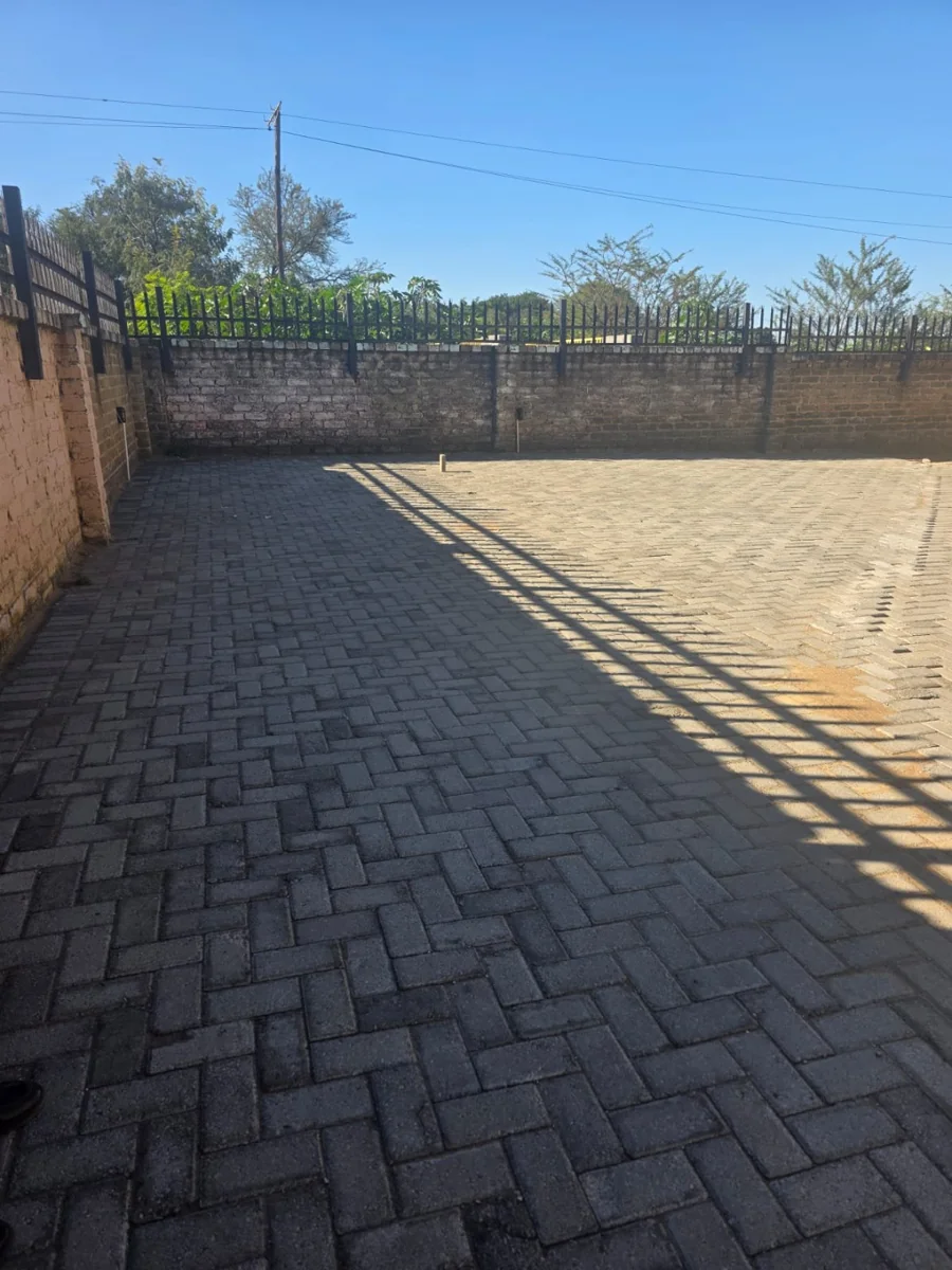 House for Sale Tlhabane West