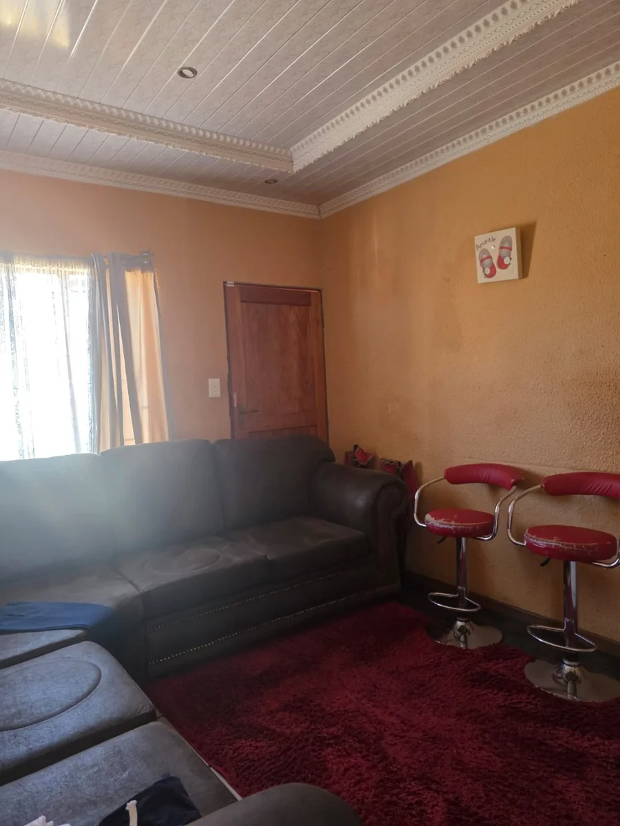 House for Sale Tlhabane West