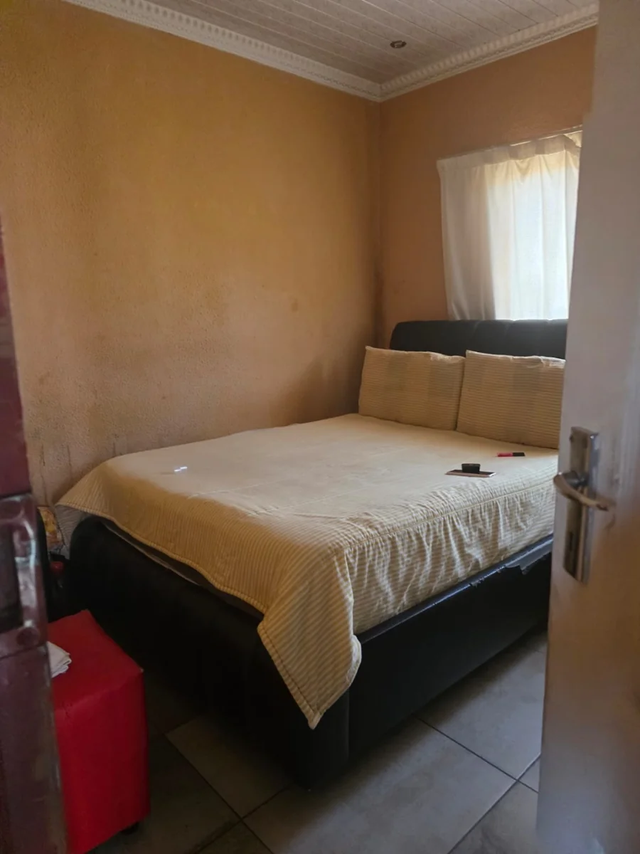 House for Sale Tlhabane West