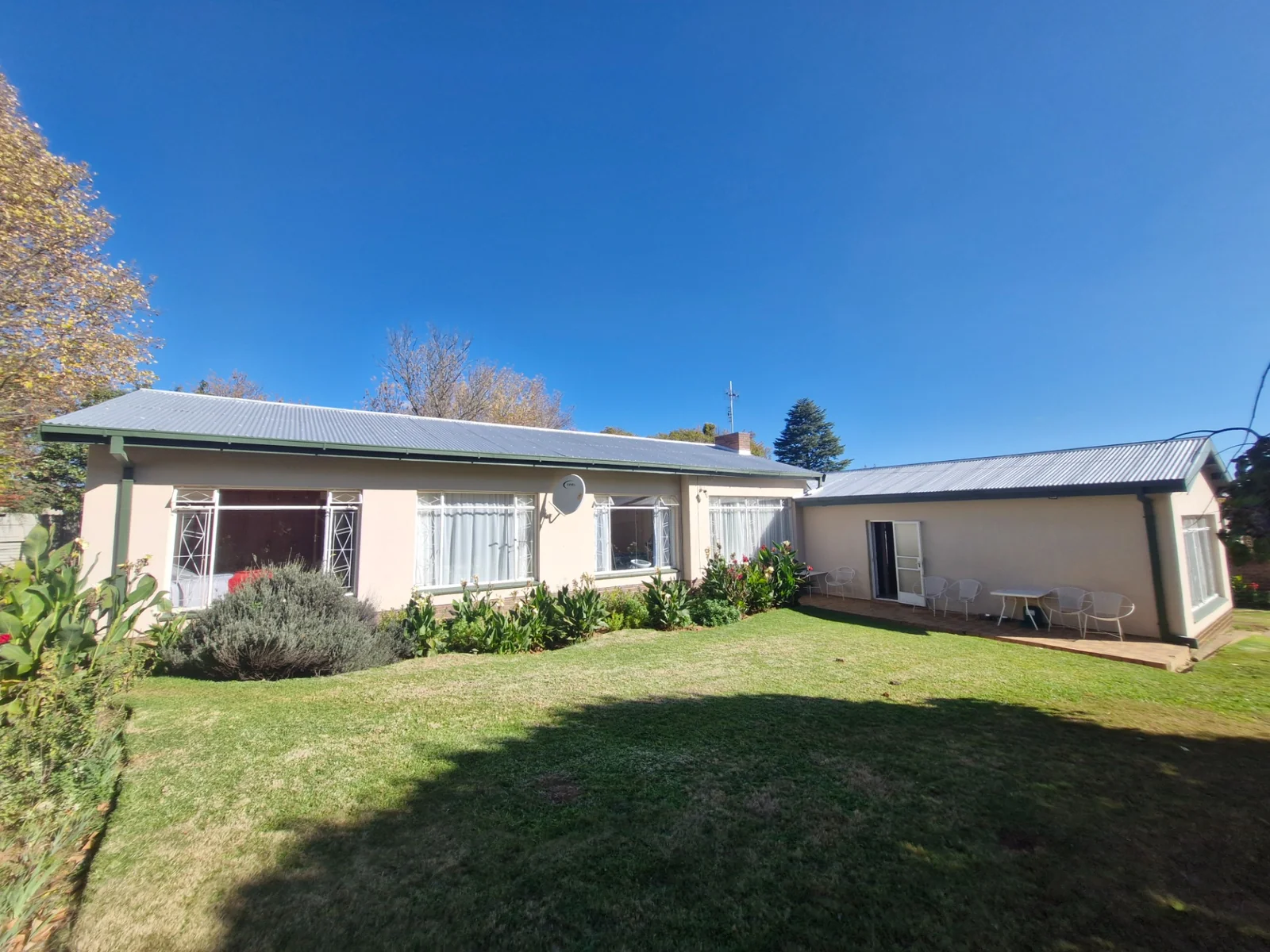 Sunny 5 Bedroom house in Panorama