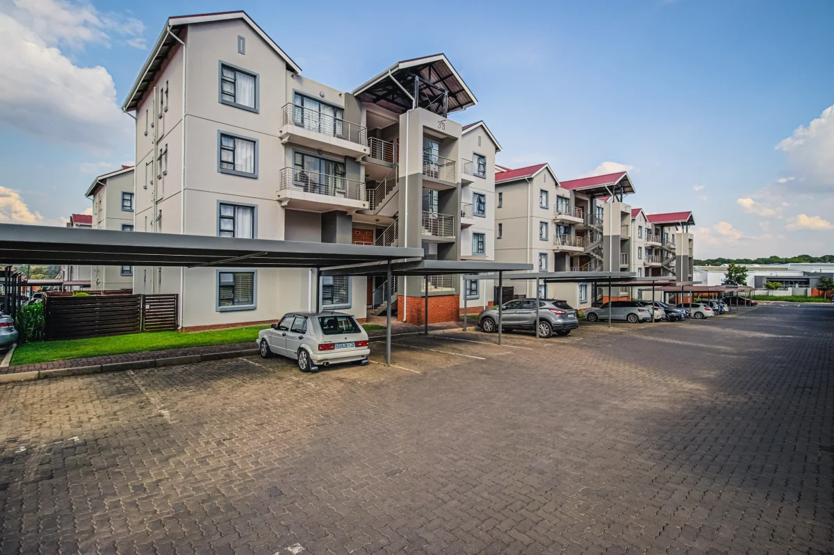 Red Ivory Lane Apartments – Contemporary Estate Living in Modderfontein