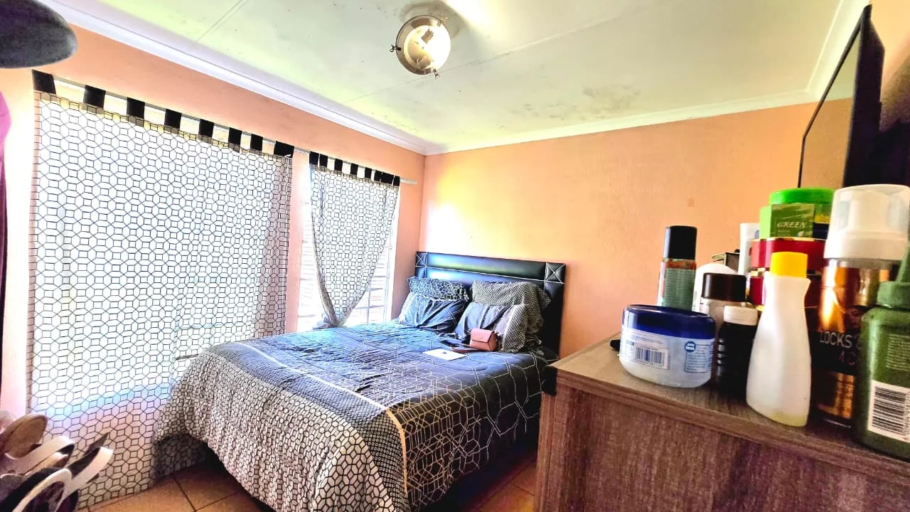Perfect Starter Home in a Secure Complex