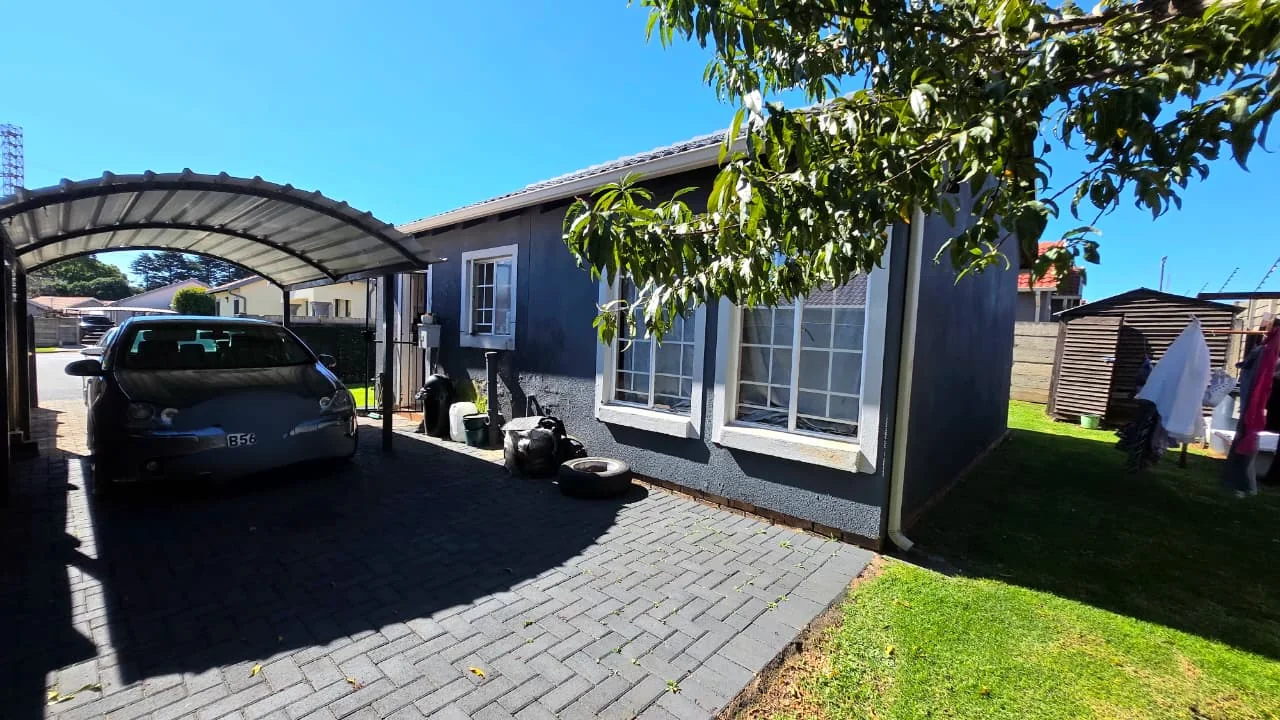 Perfect Starter Home in a Secure Complex