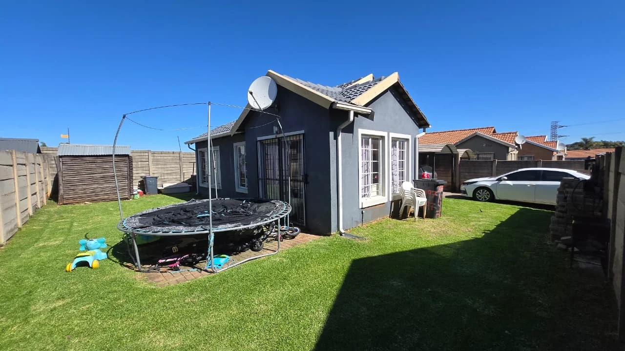 Perfect Starter Home in a Secure Complex