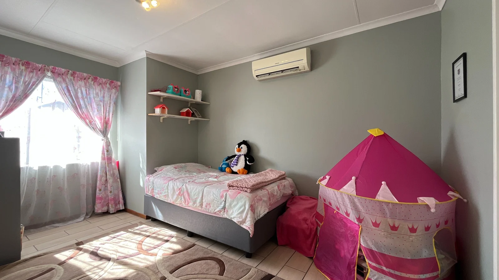 4 Bedroom Townhouse to Rent