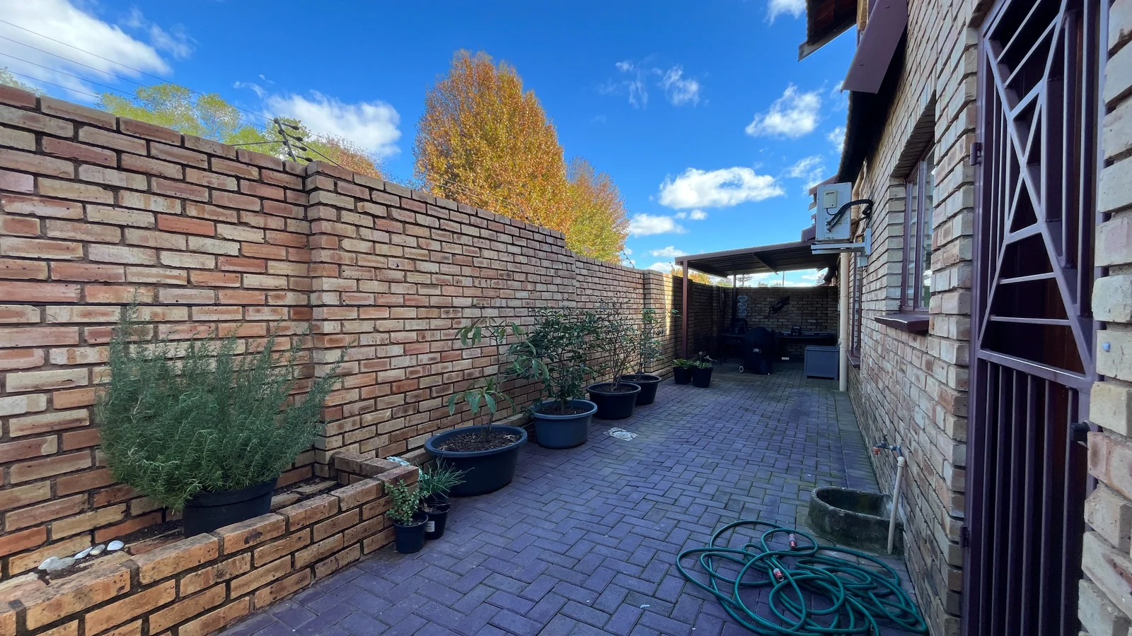 4 Bedroom Townhouse to Rent