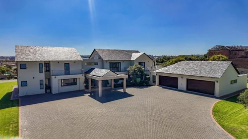 Blue Hills Equestrian Estate, Midrand