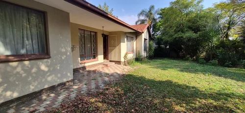Highway Gardens, Germiston