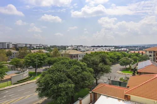 Greenstone Hill, Edenvale