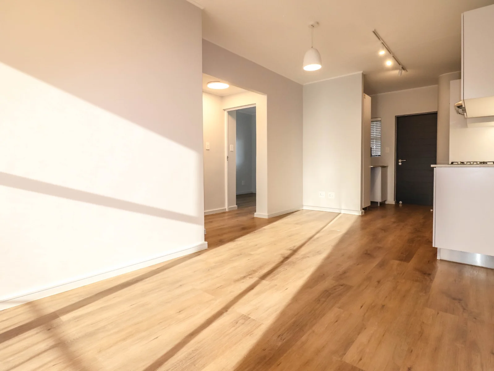 Excellent North facing 2 Bedroom Apartment