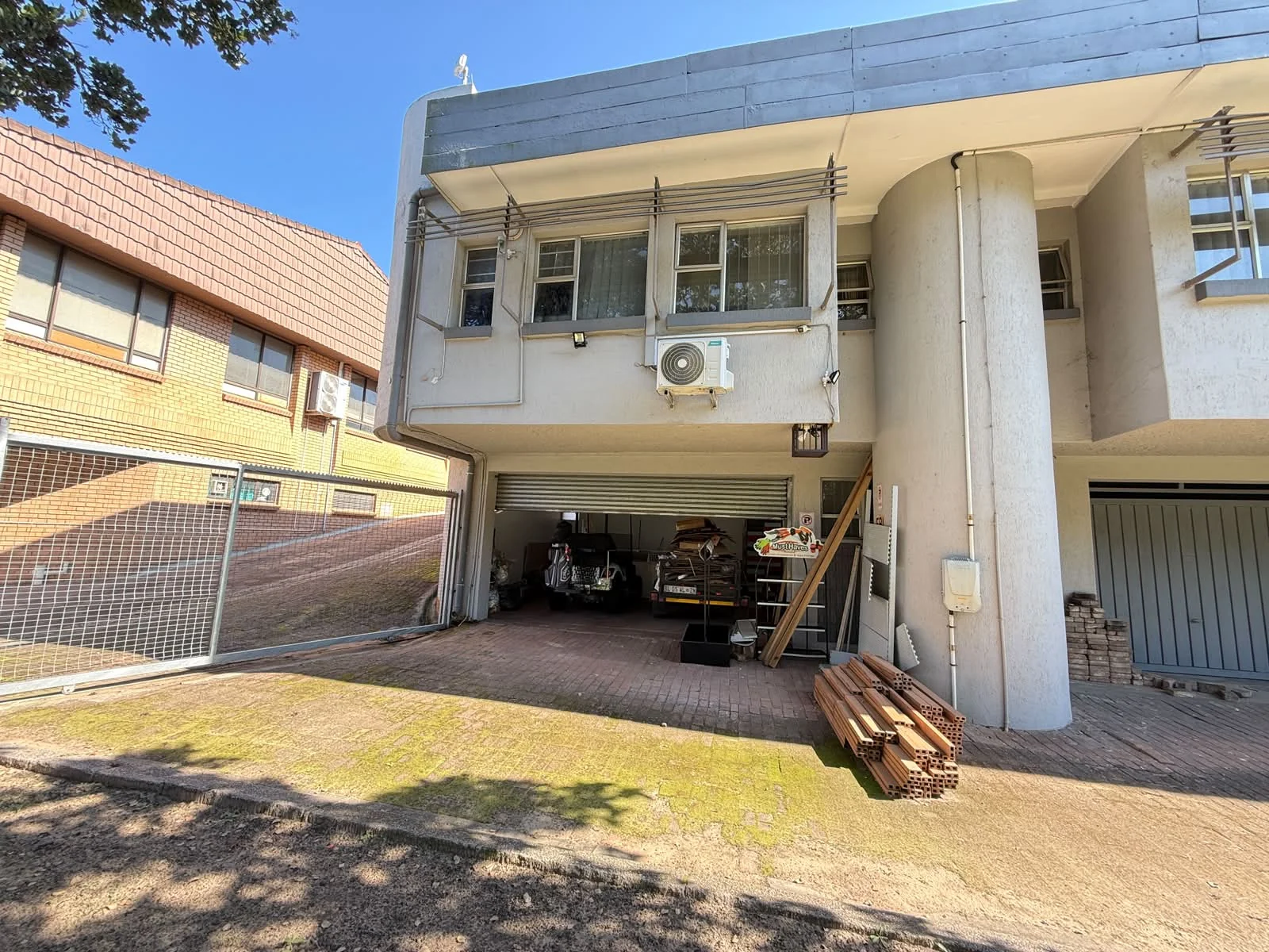 Commercial Property for sale in the heart of Meerensee
