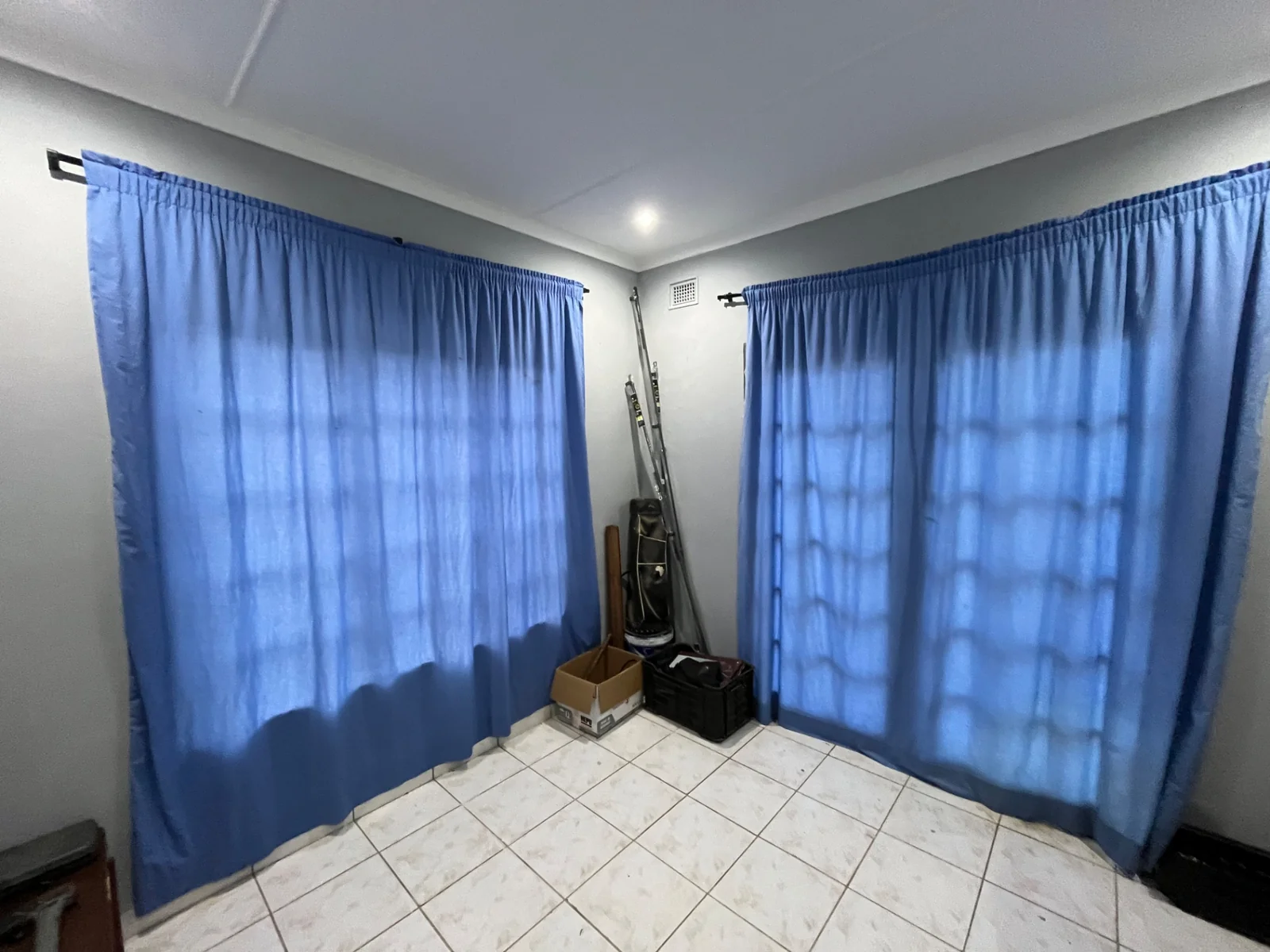 3 Bedroom home with 1 bedroom flat