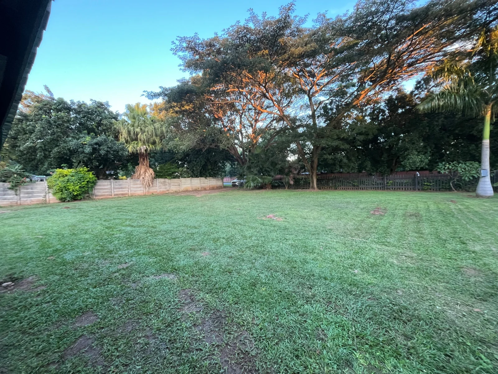 3 Bedroom home with 1 bedroom flat