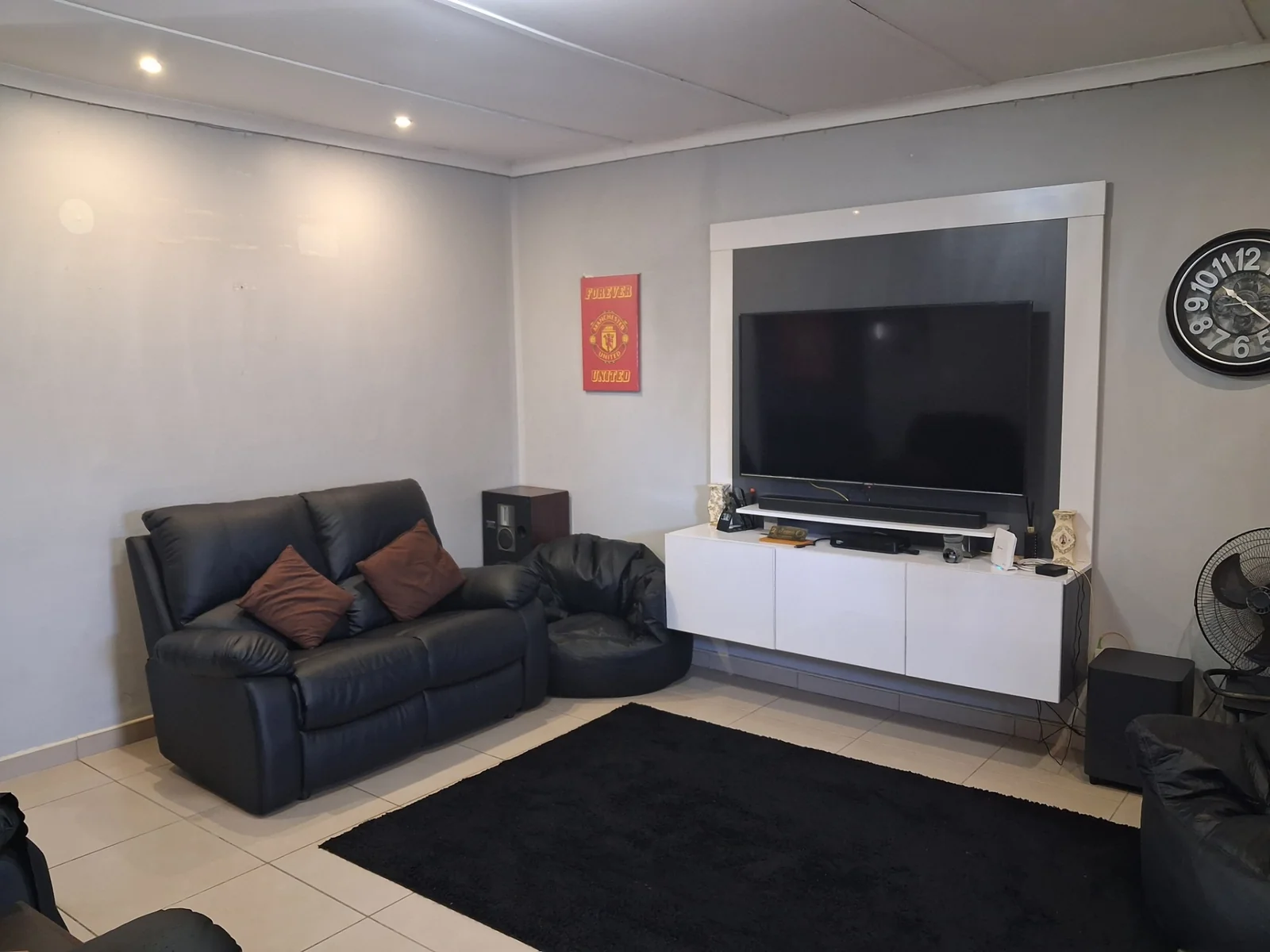 SPACIOUS AND WELL DESIGNED HOME WITH A FLATLET