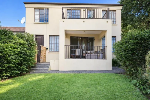 Amorosa, Roodepoort