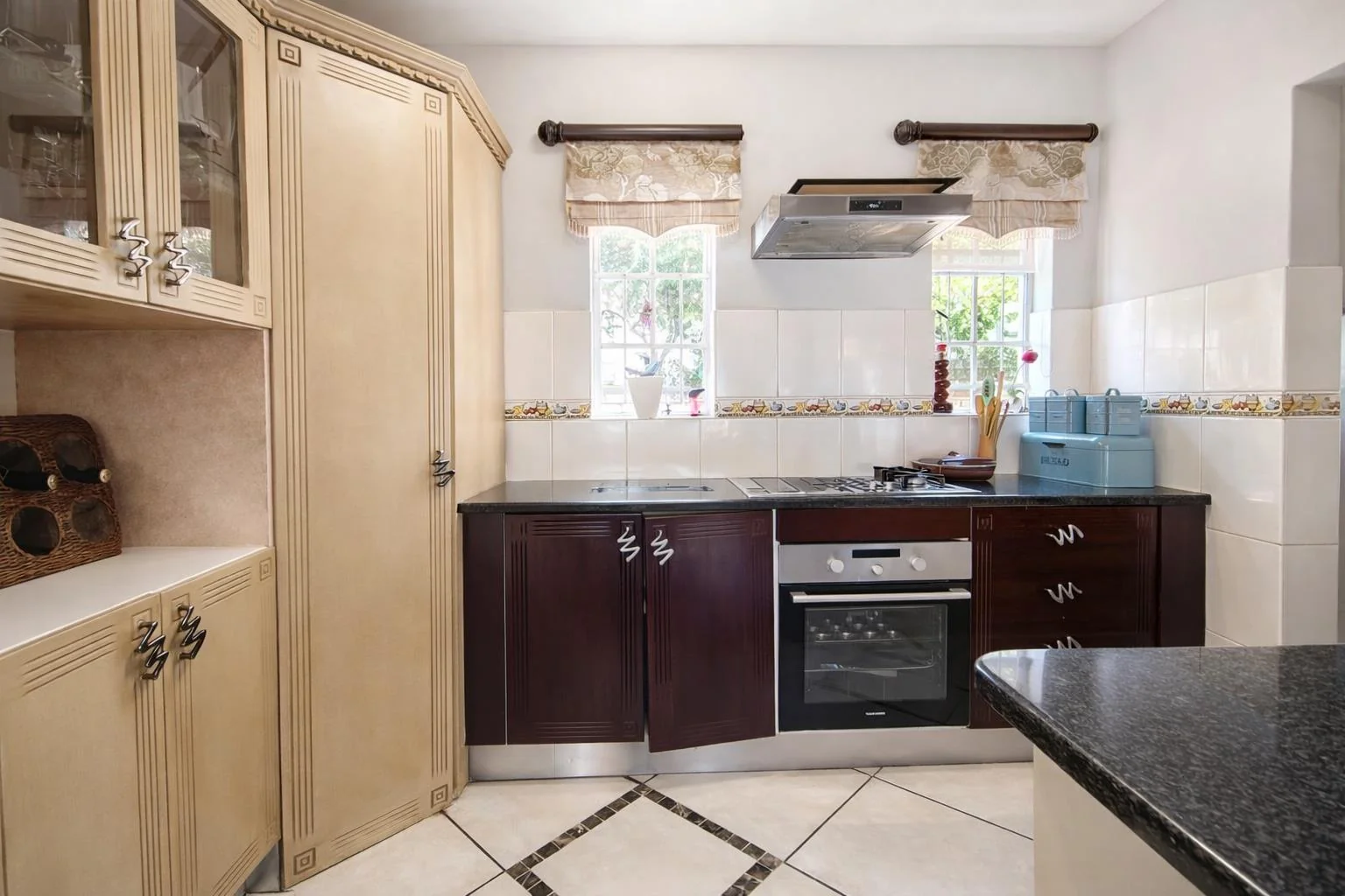 Set within one of Amorosa’s most sought-after Sectional Title complexes.