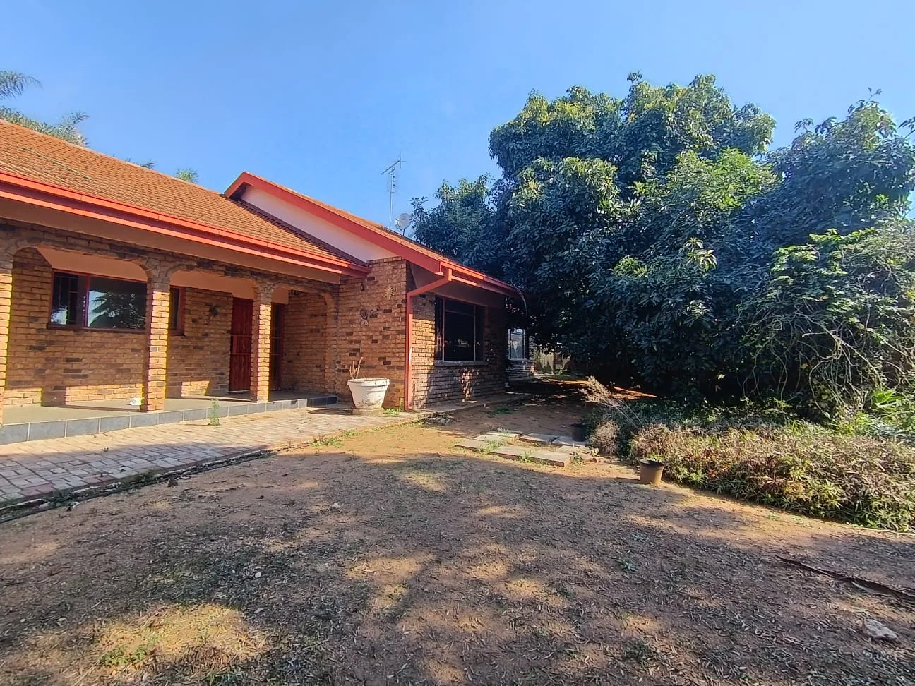 A Timeless 3 Bedroom Gem in the Heart of Ivy Park