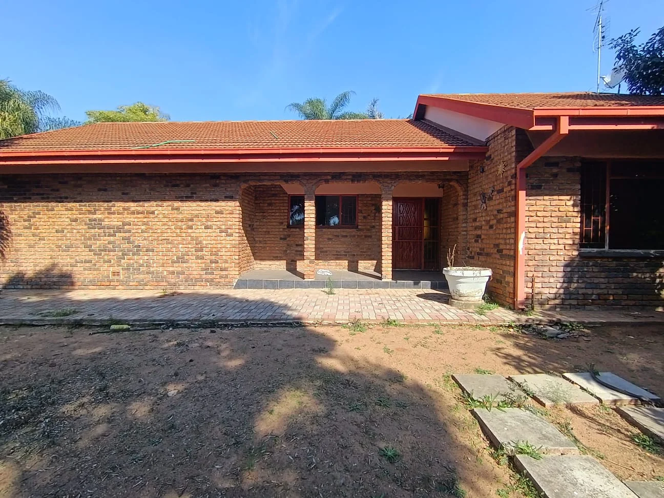 A Timeless 3 Bedroom Gem in the Heart of Ivy Park