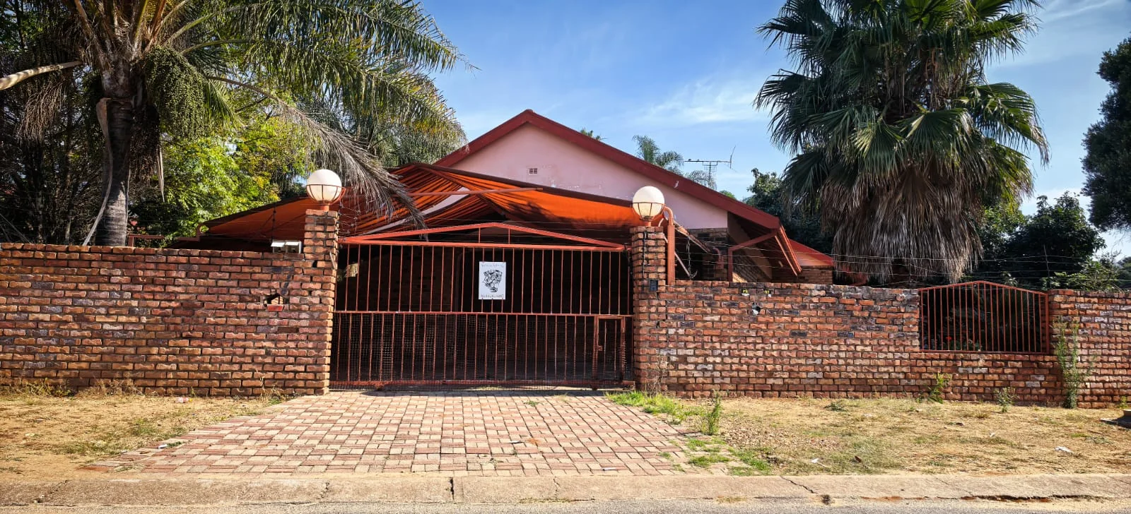 A Timeless 3 Bedroom Gem in the Heart of Ivy Park