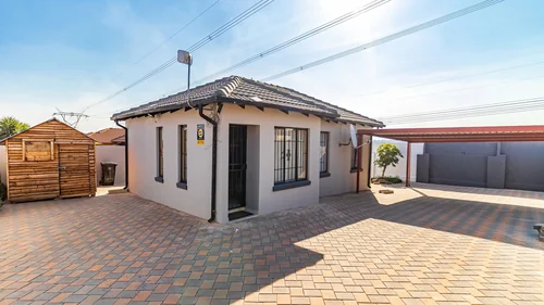 Blue Hills, Midrand
