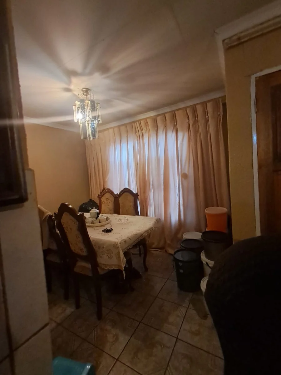 3 Bedroom House for Sale in Tlhabane West
