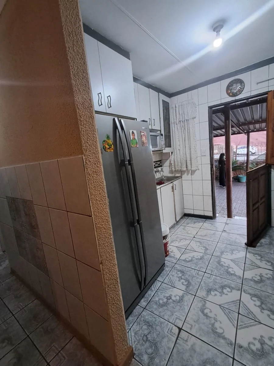 3 Bedroom House for Sale in Tlhabane West