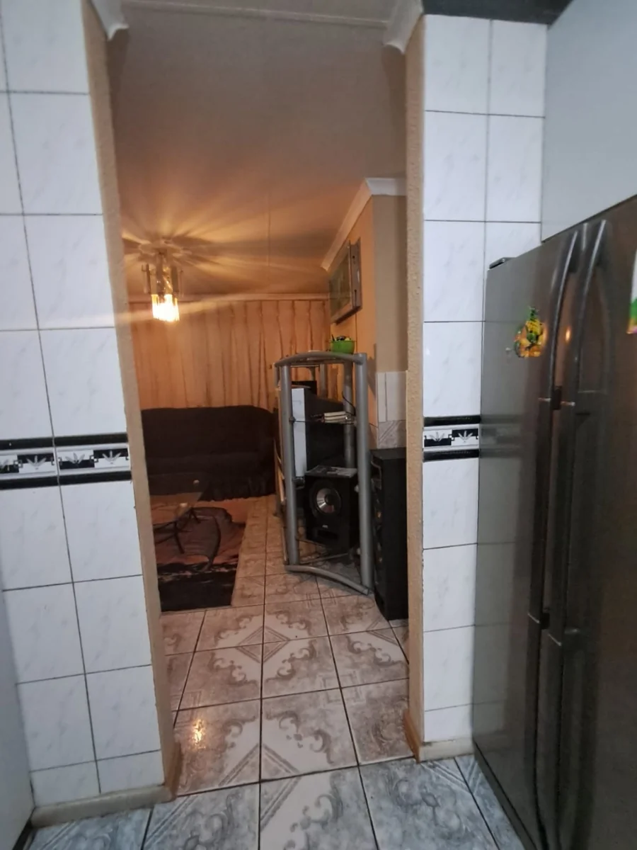 3 Bedroom House for Sale in Tlhabane West
