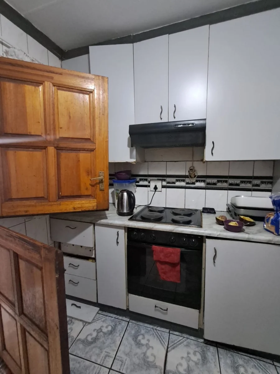 3 Bedroom House for Sale in Tlhabane West
