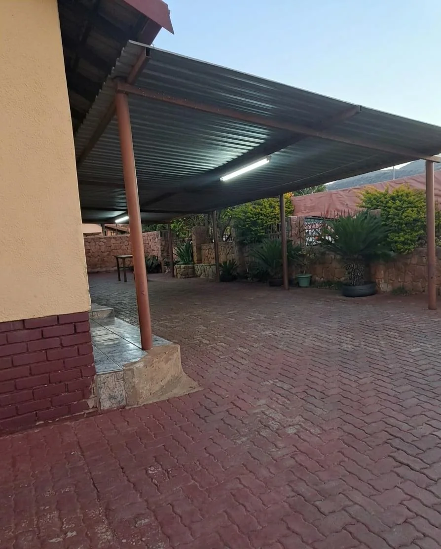 3 Bedroom House for Sale in Tlhabane West