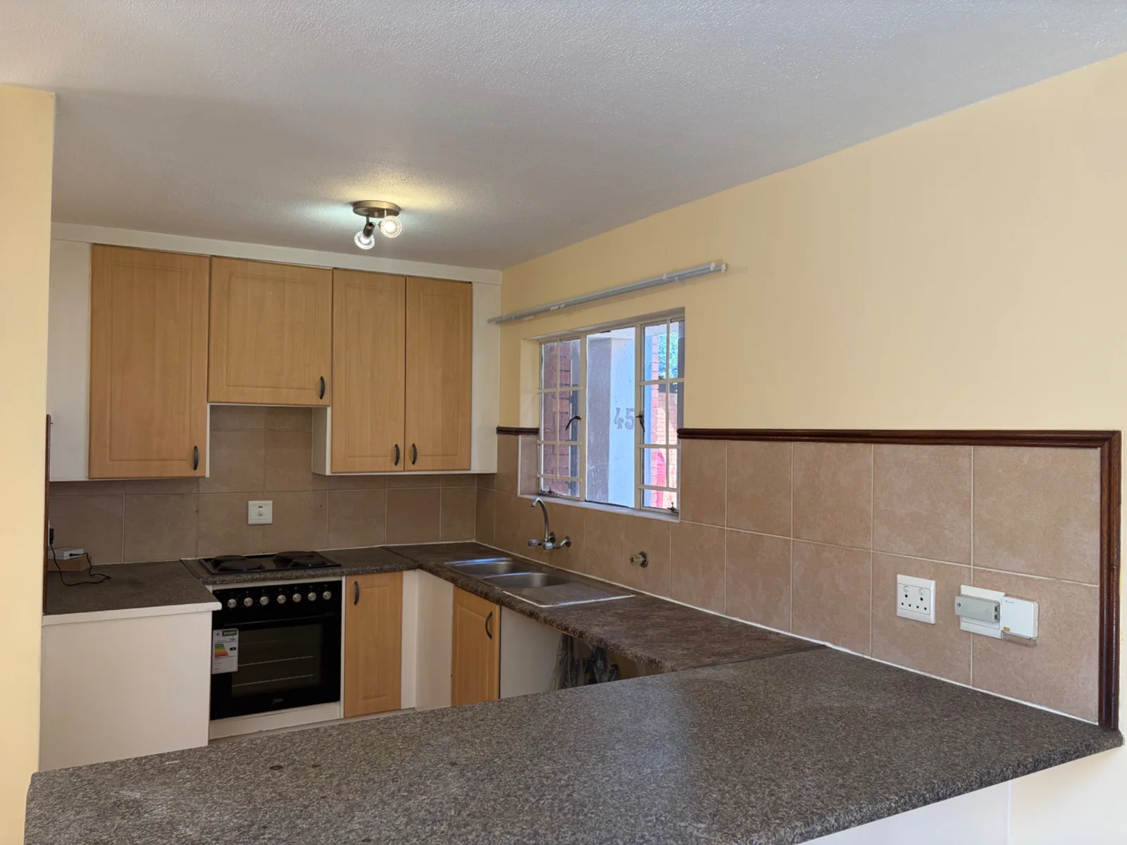NEW LISTING .... DOUBLE SECURITY AND A LARGE PRIVATE GARDEN!