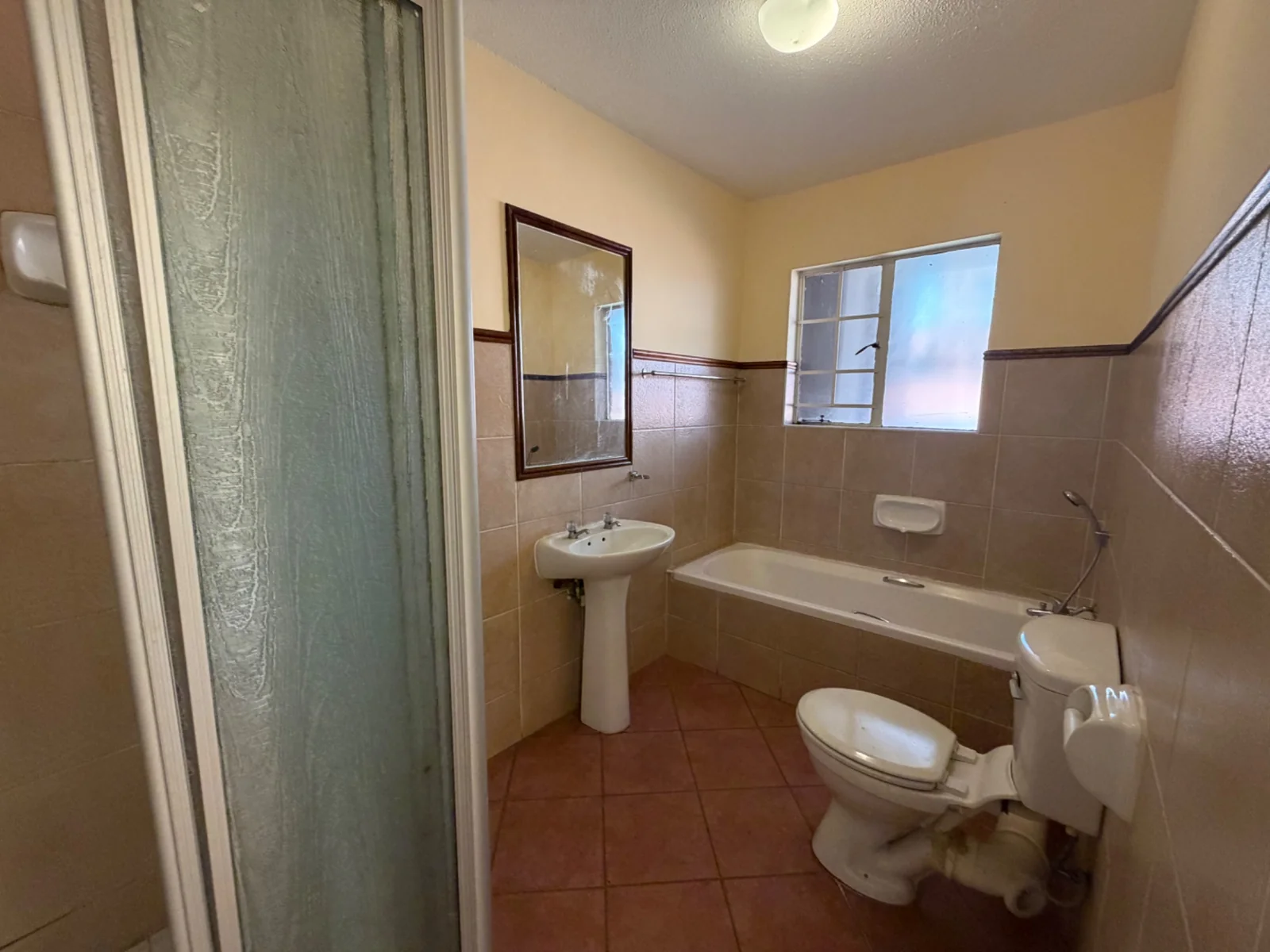 NEW LISTING .... DOUBLE SECURITY AND A LARGE PRIVATE GARDEN!