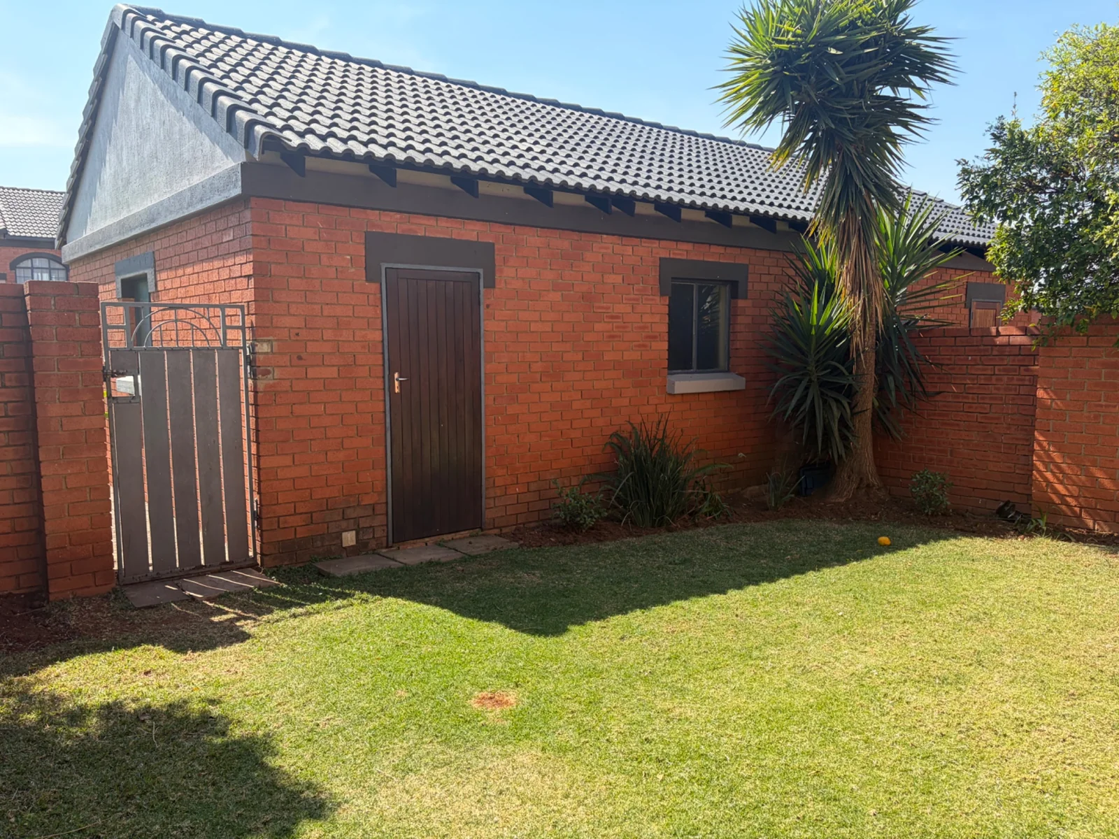 NEW LISTING .... DOUBLE SECURITY AND A LARGE PRIVATE GARDEN!