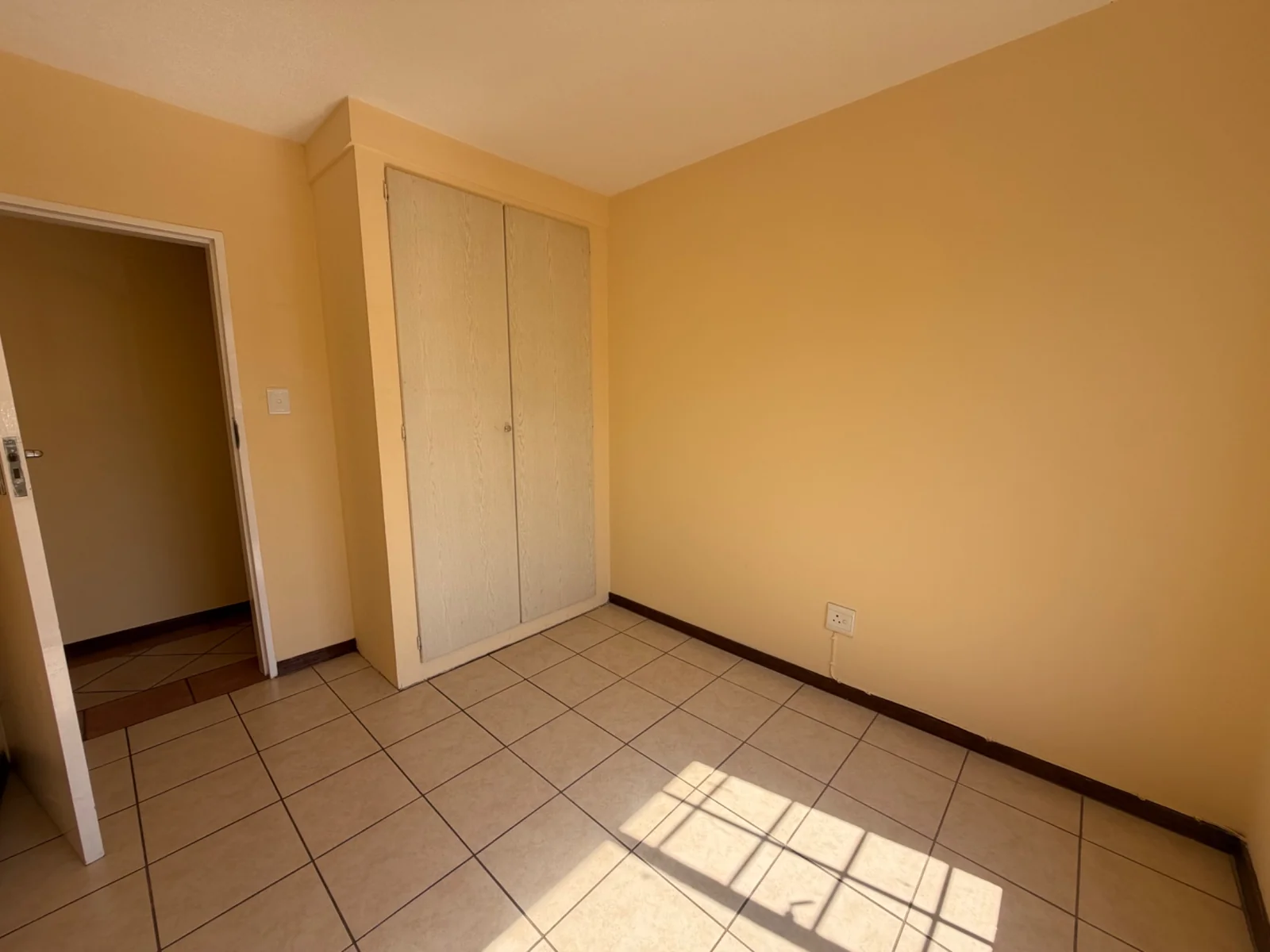 NEW LISTING .... DOUBLE SECURITY AND A LARGE PRIVATE GARDEN!