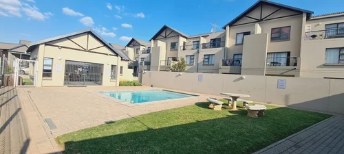 Ruimsig, Roodepoort