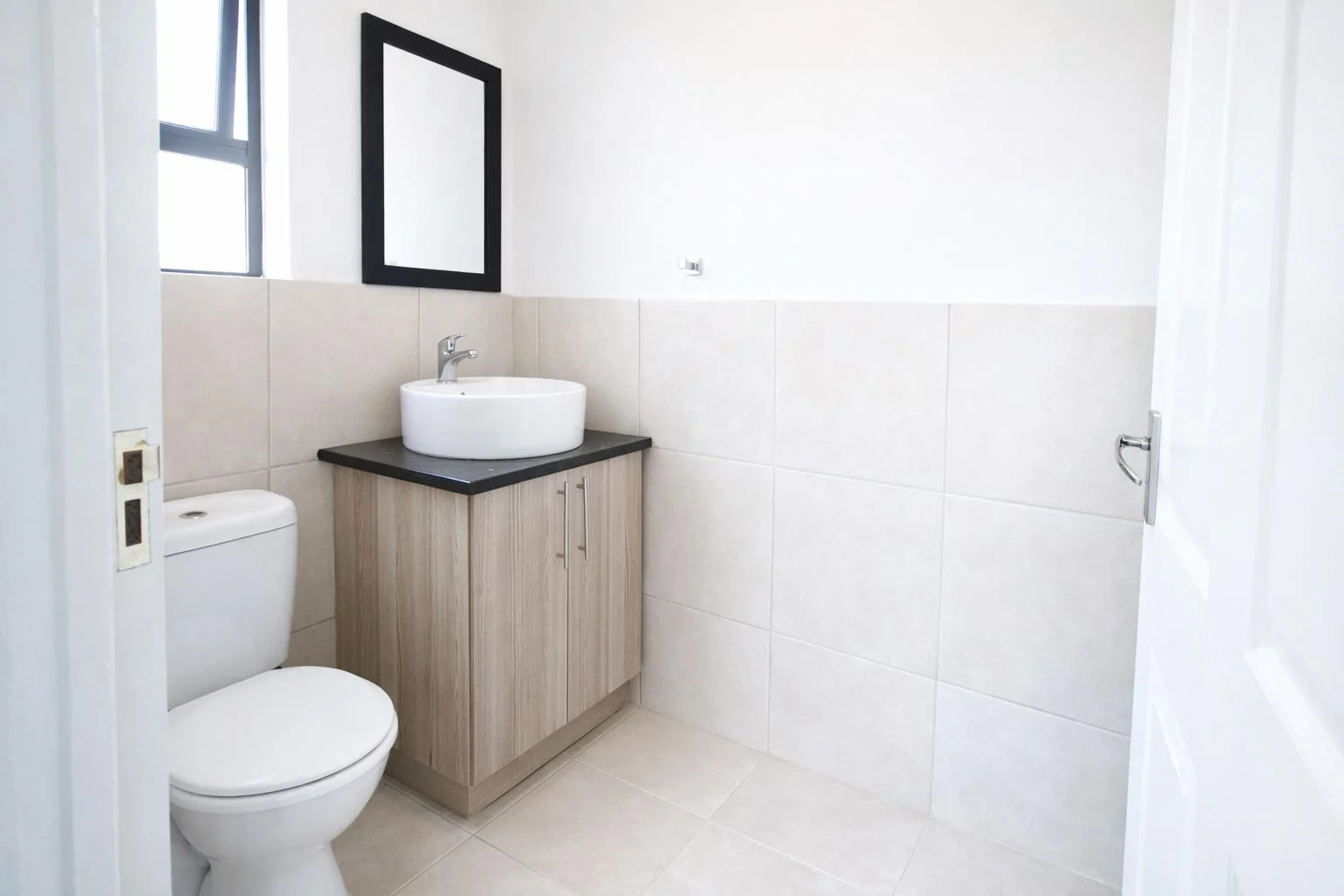 Sought after 2-bedroom Apartment for Investors dream or young couple