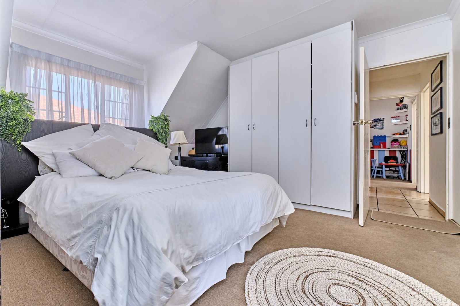 4 Bedroom Townhouse for Sale