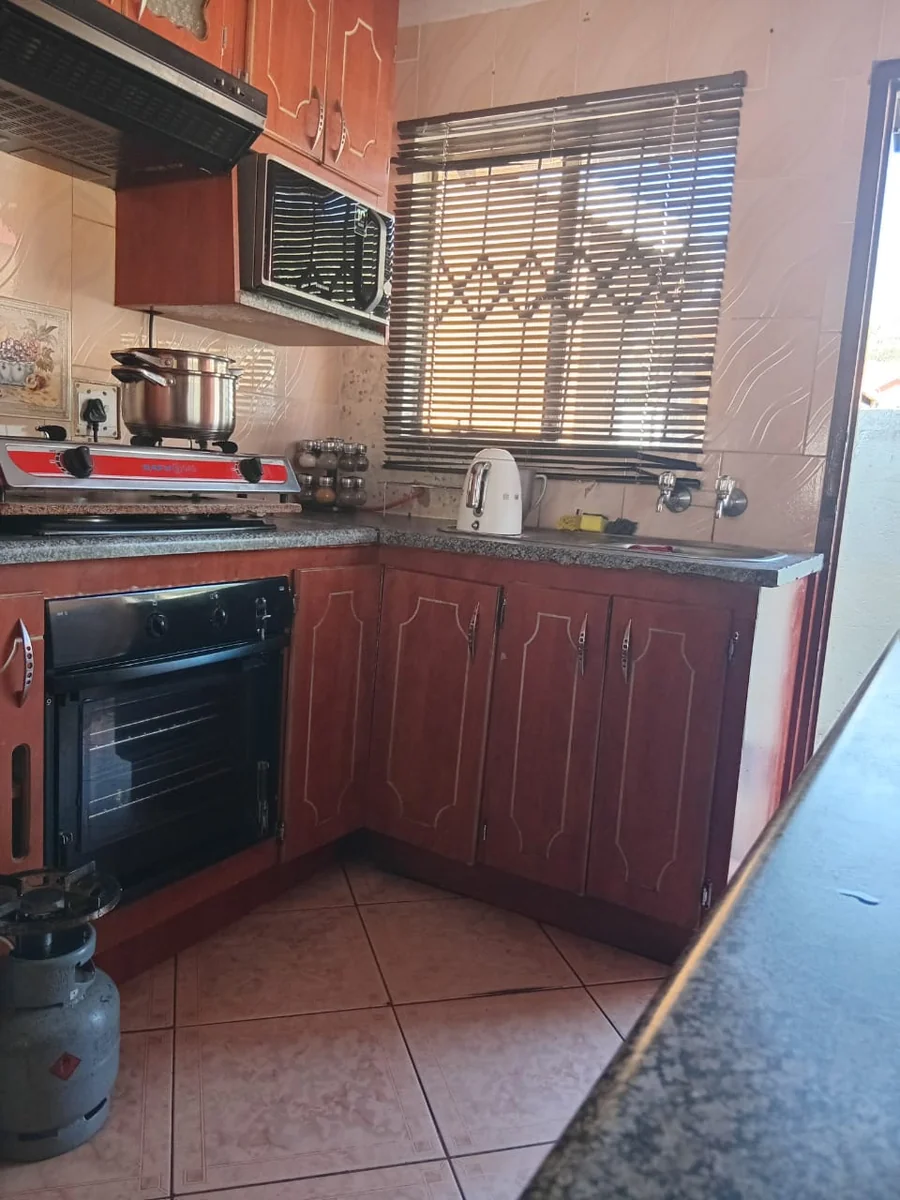 3 Bedroom House for Sale inTlhabane West